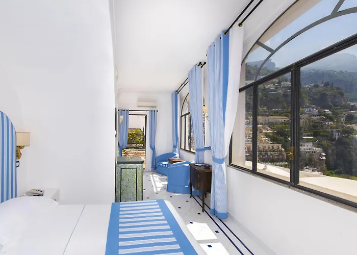 Miramare Готель