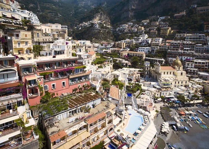 Miramare Готель